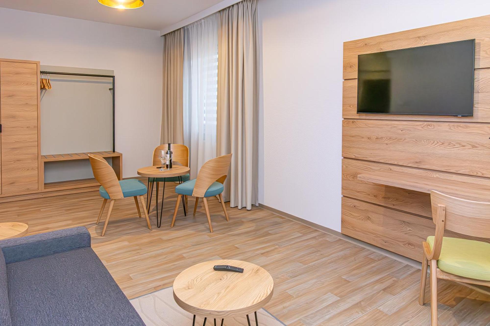 Novy Hotel Zielona Góra Eksteriør bilde