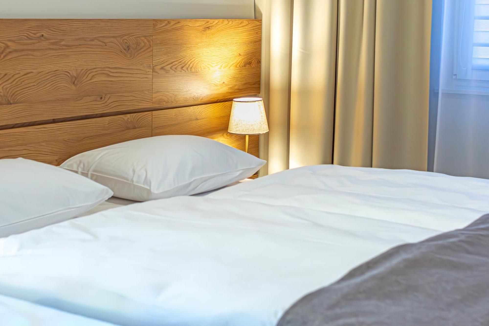 Novy Hotel Zielona Góra Eksteriør bilde