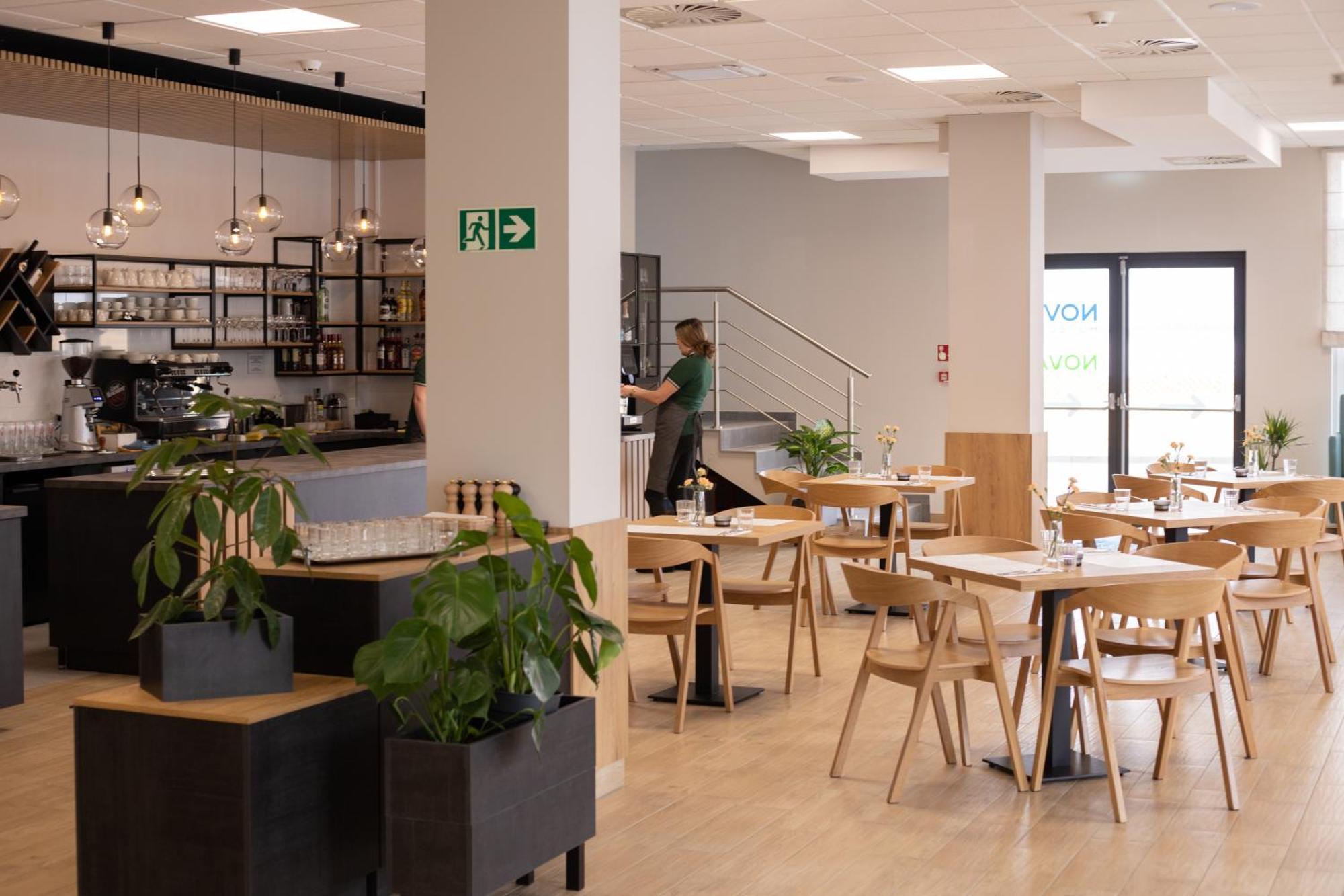 Novy Hotel Zielona Góra Eksteriør bilde